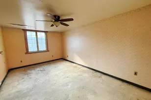 1500 Pottsville St, Lykens, PA 17048 - Photo 16