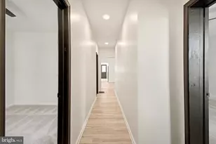 118 S Railroad St, Hummelstown, PA 17036 - Photo 2