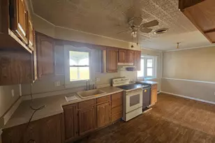 1193 W Market St, Williamstown, PA 17098 - Photo 4