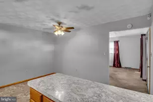 318 E Emaus St, Middletown, PA 17057 - Photo 4