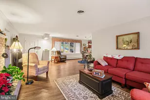 1517 Woodcrest Cir, Harrisburg, PA 17112 - Photo 6