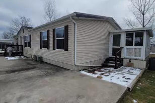 107 Oak Knoll Est, Elizabethtown, PA 17022 - Photo 2