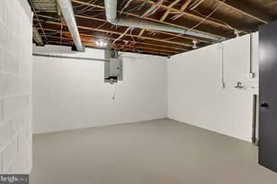 421 Lewis St, Harrisburg, PA 17110 - Photo 40