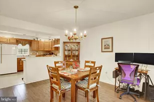 322 Woodland View Ct, Harrisburg, PA 17110 - Photo 6