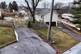 4761 Lawntara St, Harrisburg, PA 17111 - Photo 8