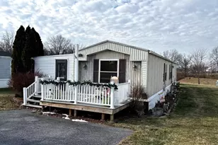 282 Michael St, Elizabethtown, PA 17022 - Photo 2