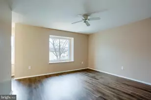 2629 Gateway Dr, Harrisburg, PA 17110 - Photo 4