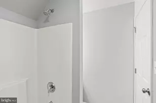 1717 N 3rd St, Harrisburg, PA 17102 - Photo 28