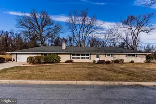 5380 Wilshire Rd, Harrisburg, PA 17112 - Photo 1