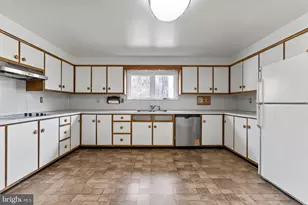 5380 Wilshire Rd, Harrisburg, PA 17112 - Photo 8