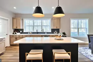 2509 Hawthorne Dr, Harrisburg, PA 17110 - Photo 4