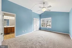 6117 Summit Pointe Dr, Harrisburg, PA 17111 - Photo 16