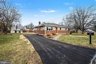 6216 Locust St, Harrisburg, PA 17112 - Photo 28