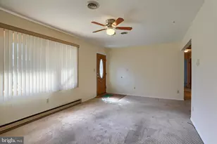 1132 Loop Dr, Harrisburg, PA 17112 - Photo 8