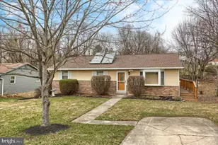 1132 Loop Dr, Harrisburg, PA 17112 - Photo 4