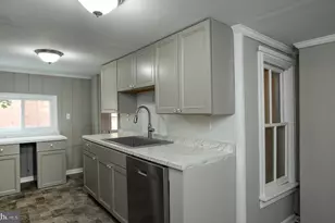 303 N Pine St, Middletown, PA 17057 - Photo 8