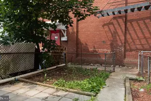 303 N Pine St, Middletown, PA 17057 - Photo 34