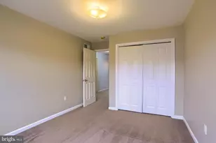 1049 Wooded Pond Dr, Harrisburg, PA 17111 - Photo 18