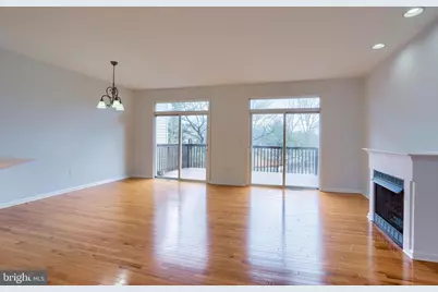 1049 Wooded Pond Drive, Harrisburg, PA 17111 - Photo 2