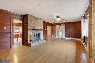 5020 Sunset Dr, Harrisburg, PA 17112 - Photo 4