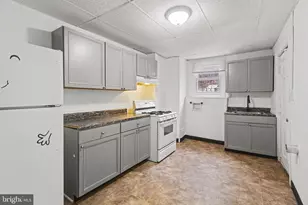 369 S 2nd St, Steelton, PA 17113 - Photo 8