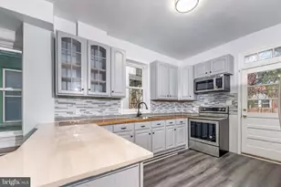 2119 Green St, Harrisburg, PA 17110 - Photo 8