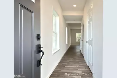 7857 Oak Brook Drive, Harrisburg, PA 17112 - Photo 4