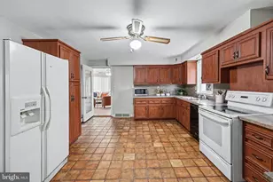 1412 Ford Ave, Harrisburg, PA 17109 - Photo 10