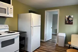 804 E Chocolate Ave, Hershey, PA 17033 - Photo 6