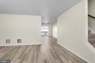 774 Gregs Dr, Harrisburg, PA 17111 - Photo 2