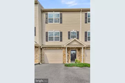 976 Gregs Drive, Harrisburg, PA 17111 - Photo 1
