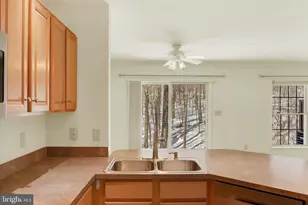 423 Park View Dr, Harrisburg, PA 17110 - Photo 10