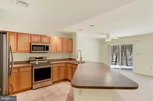 423 Park View Dr, Harrisburg, PA 17110 - Photo 8