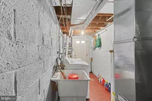 2104 Berryhill St, Harrisburg, PA 17104 - Photo 24