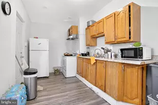 29 N 12th St, Harrisburg, PA 17103 - Photo 8