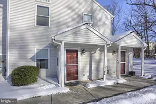 5809 Hidden Lake Dr, Harrisburg, PA 17111 - Photo 4