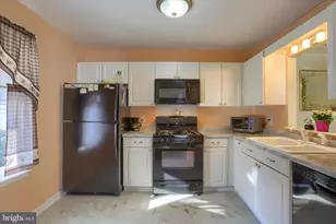 5809 Hidden Lake Dr, Harrisburg, PA 17111 - Photo 6