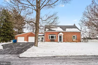 123 Florence Drive, Harrisburg, PA 17112 - Photo 2