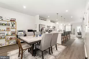 2268 Caroline Ln, Harrisburg, PA 17110 - Photo 6