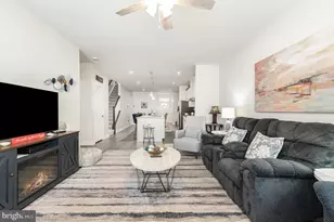 2268 Caroline Ln, Harrisburg, PA 17110 - Photo 10