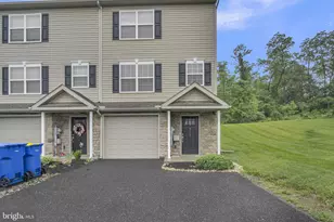 771 Gregs Dr, Harrisburg, PA 17111 - Photo 2