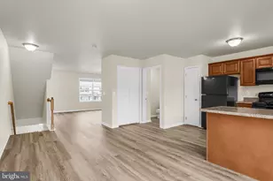 856 Gregs Dr, Harrisburg, PA 17111 - Photo 12