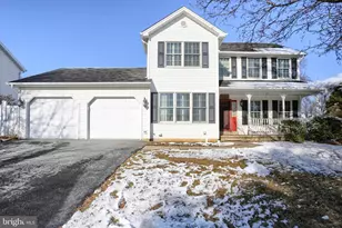 112 Graystone Dr, Hummelstown, PA 17036 - Photo 1
