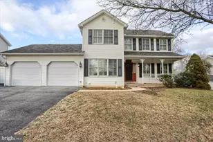 112 Graystone Dr, Hummelstown, PA 17036 - Photo 4