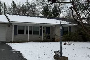 962 W Areba Ave, Hershey, PA 17033 - Photo 1