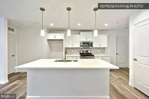 1015 Ashleigh Ln, Harrisburg, PA 17112 - Photo 12