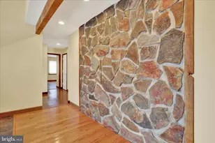 1239 S Meadow Ln, Palmyra, PA 17078 - Photo 10