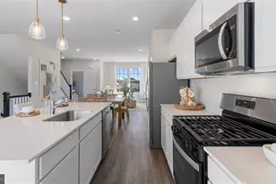 112 Barlett Ln, Harrisburg, PA 17111 - Photo 4