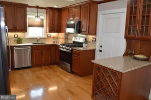 4061 Locust Ln, Harrisburg, PA 17109 - Photo 12