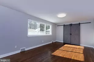 2926 Parkside Ln, Harrisburg, PA 17110 - Photo 16